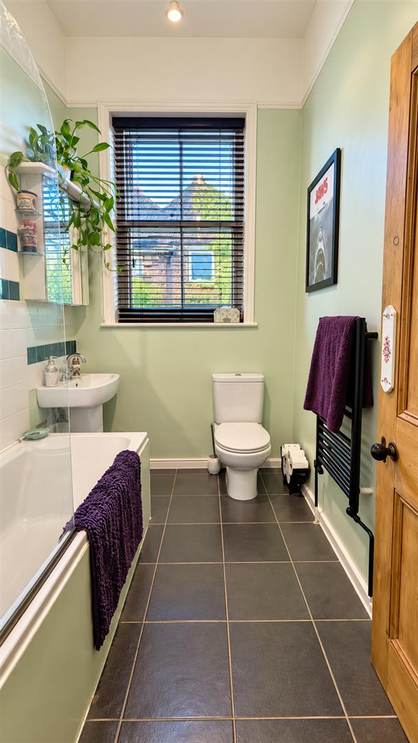 4 Amherst Gardens, Hastings